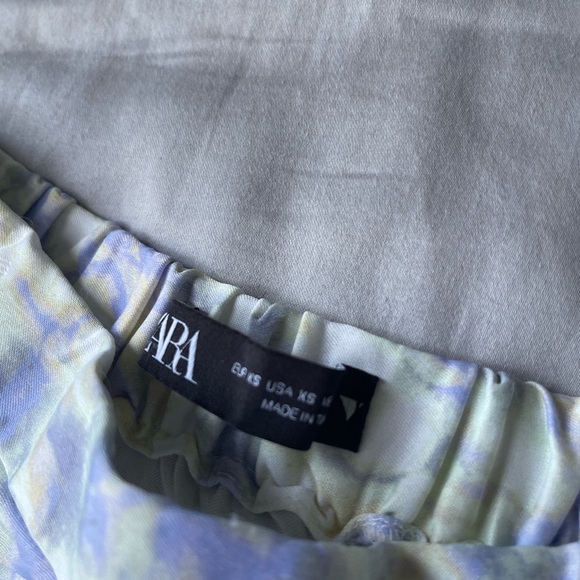 ZARA FLORAL MINI SKIRT 🌼🪷 - Picture 3 of 3